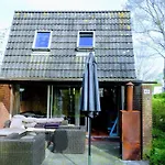 펜션 House Near Fishing Waters Oude-Tonge
