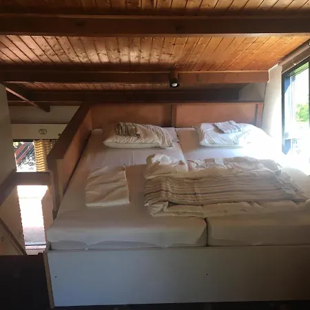 House Near Fishing Waters Oude-Tonge