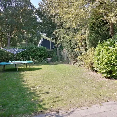 House Near Fishing Waters Ferienhaus Oude-Tonge