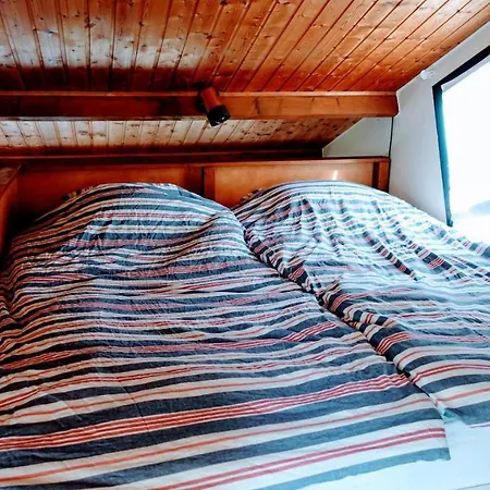 House Near Fishing Waters Casa de Férias *