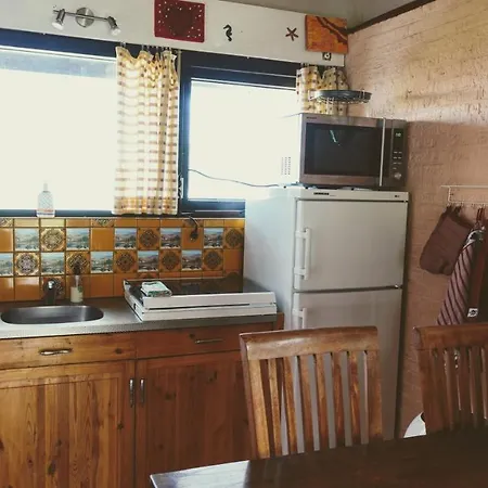 Дом отдыха House Near Fishing Waters Oude-Tonge