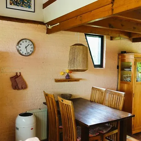 House Near Fishing Waters Дом отдыха